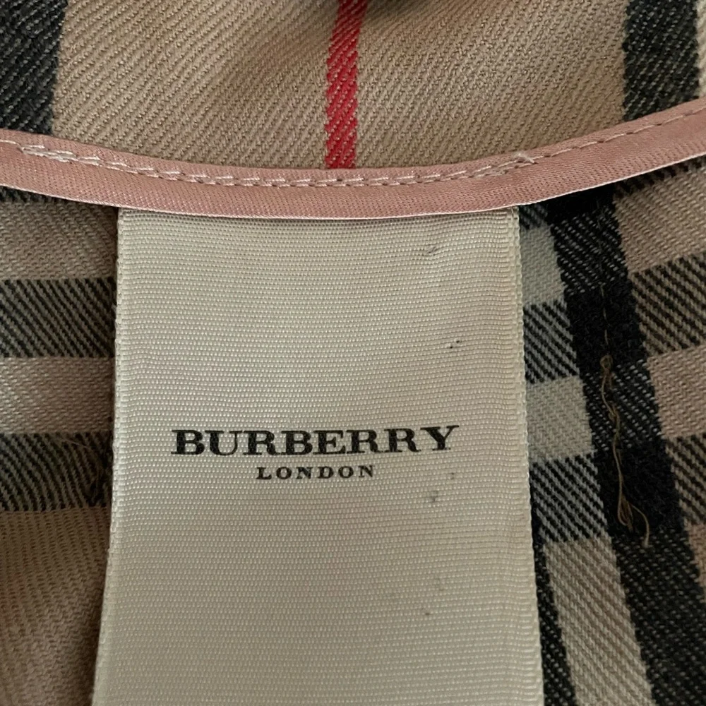 Burberry plaid wool mini skirt with leather buckles and original pin US size 6 - Picture 6 of 8
